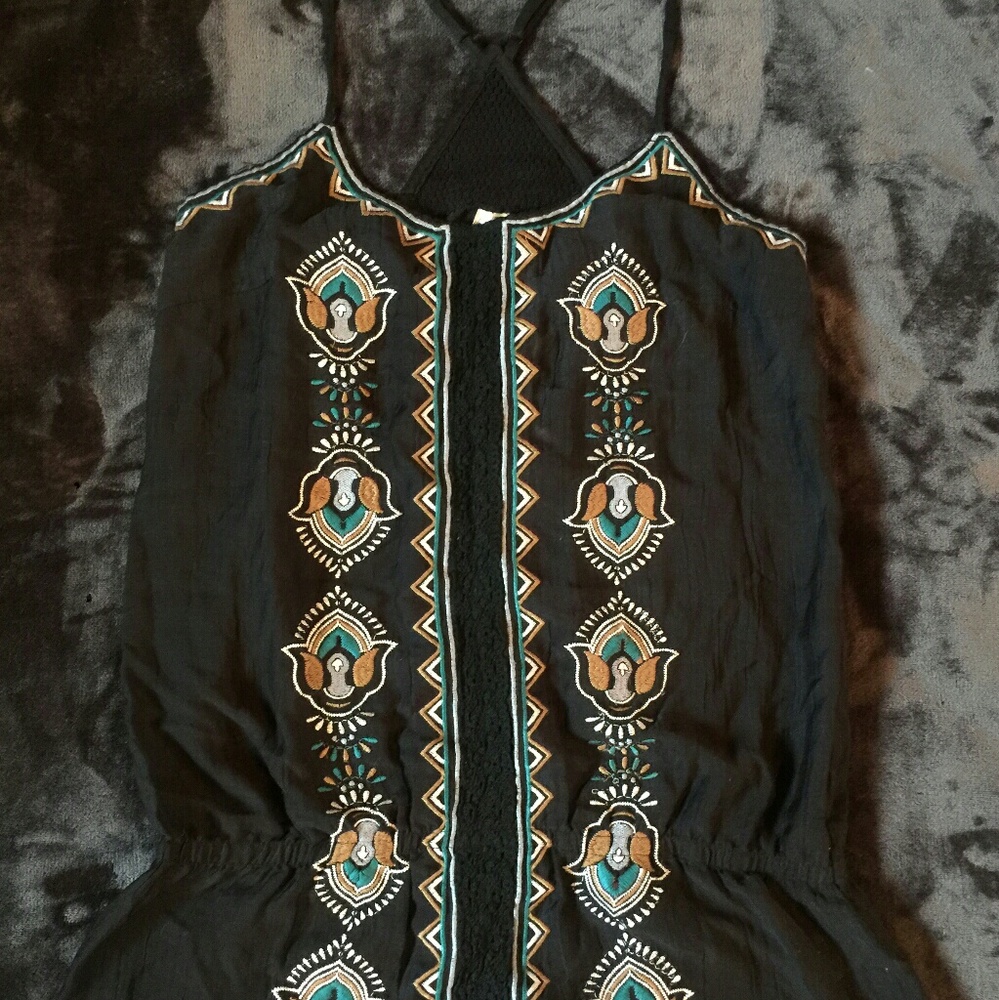 NWT TUNIC TANK SIZE MEDIUM
